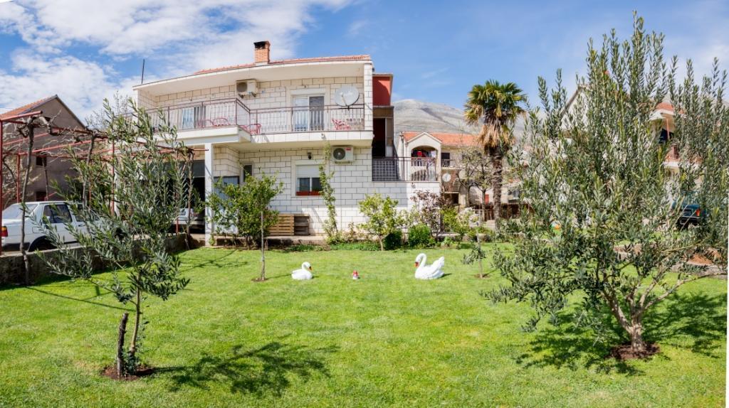 Apartmani Bridge Trebinje Exterior foto